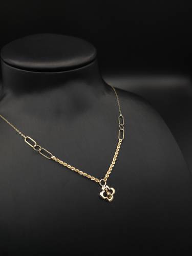 عقد ذهب عيار 18