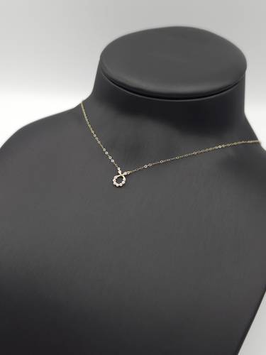 عقد ذهب عيار 18  