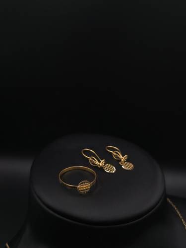 طقم ذهب عيار 21  