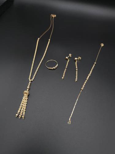 طقم إيطالي ذهب عيار 18