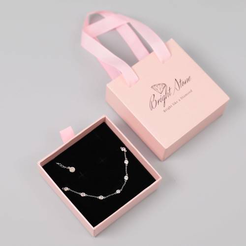 اسوارة مرصعة بسبعة أحجار الموزنايت من Bright Stone