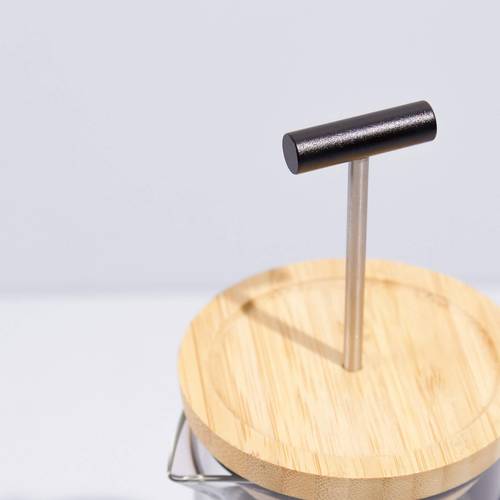 صانعة القهوة الفرنسية French press من جرة