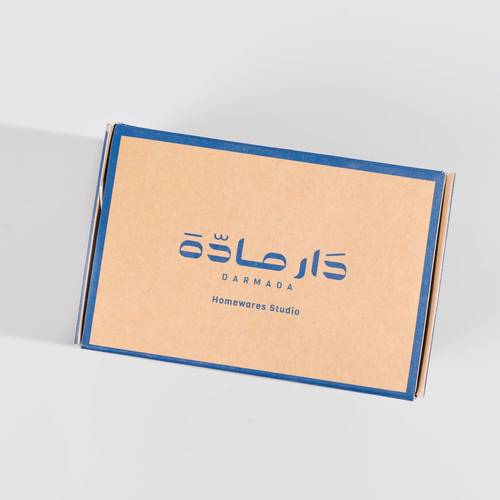 كوب صخري أحمر من دار مادة