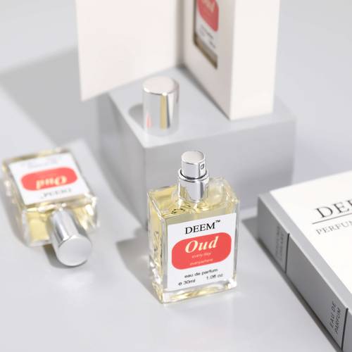 عطر Oud من DEEM