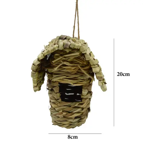 Nest birds of wicker with suspension rope