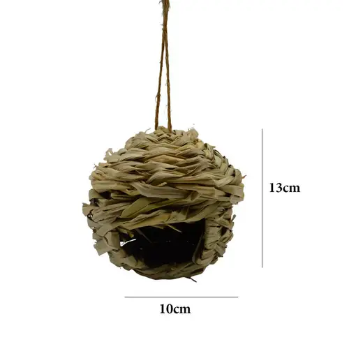 Nest birds of wicker with suspension rope
