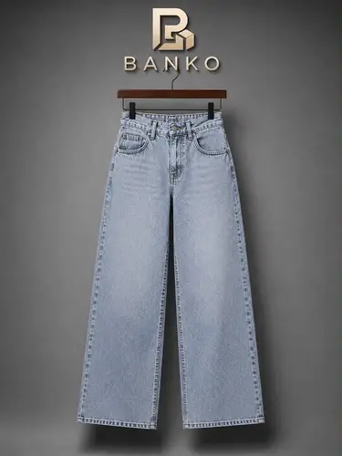 Women's Wide-Leg Jeans - Light Blue
