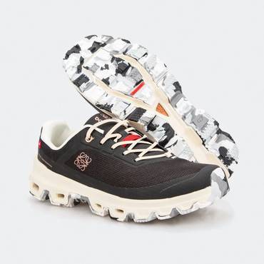 On running X LOEWE حذاء كلاود لويفي أون رانينغ أسود