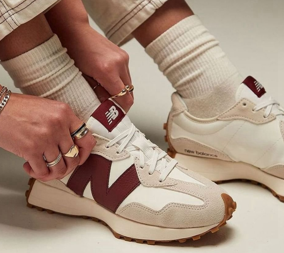  نيو بالانس    New Balance 327