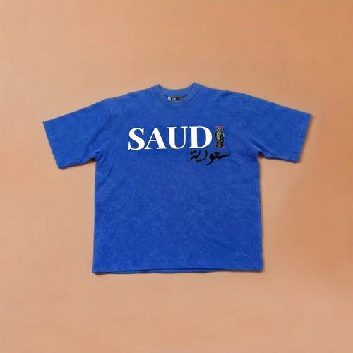 I LIVE IN SAUDI T-Shirt (Saudi Female Figure) Blue Wash