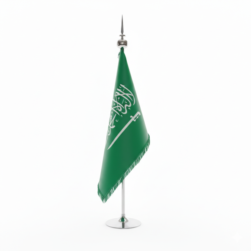 علم السعودية فضي مع سارية  