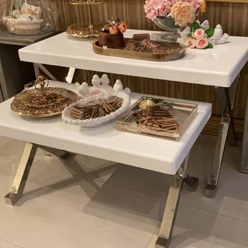 طاولة استقبال خشب بأرجل ستيل