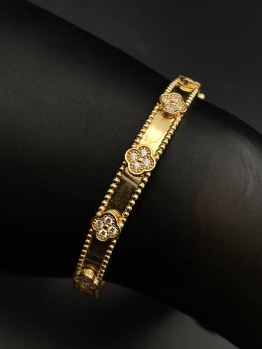 GOLD BRACELET K18