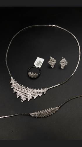 WHITE GOLD SET K18