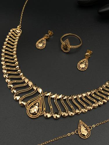 طقم ذهب عيار 21