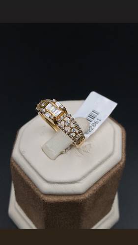 YELLOW GOLD RING 18K