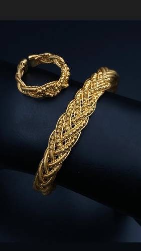 سوارة مع خاتم ذهب عيار 21