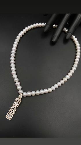 GOLD NECKLACE K18 WITH CULTURED PEARL