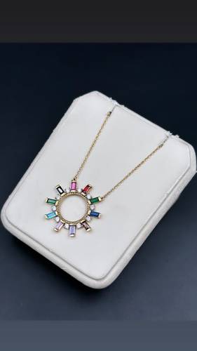 عقد ذهب عيار 18