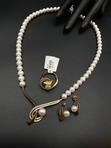 GOLD HALF SET K18 WITH CULTURED PEARL