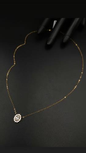 YELLOW GOLD NECKLACE K18