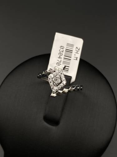 WHITE GOLD RING 18K
