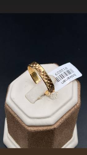 YELLOW GOLD RING K18