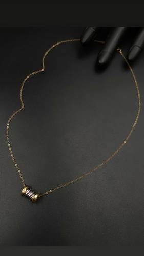 YELLOW GOLD NECKLACE K18