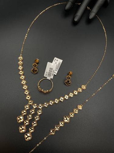 طقم ذهب أصفر عيار 21 