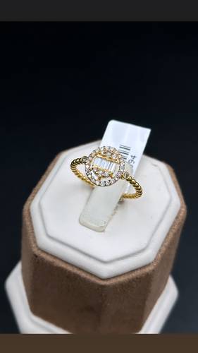 YELLOW GOLD RING 18K