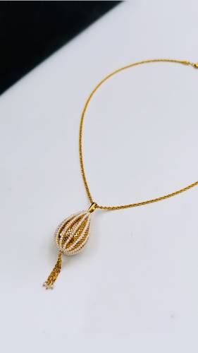 YELLOW GOLD NECKLACE K21 WITH CULTURED PEARL