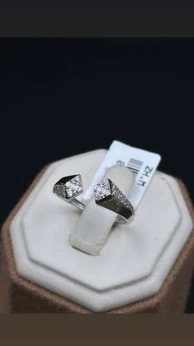 WHITE GOLD RING K18