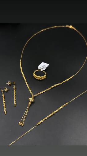 طقم ذهب عيار 21