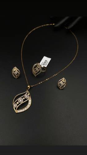 YELLOW GOLD HALF SET K18
