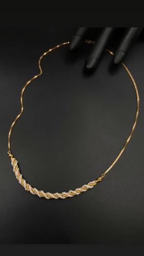 YELLOW GOLD NECKLACE K21 WITH CULTURED PEARL