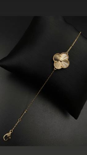 GOLD BRACELET K18