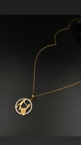 عقد ذهب عيار 18