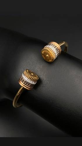 GOLD BRACELET K18