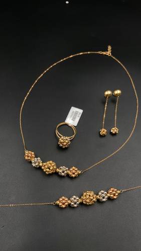 YELLOW GOLD SET K18