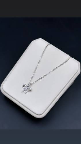 WHITE GOLD NECKLACE K18