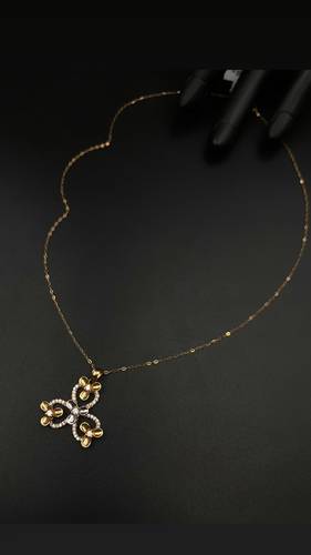 YELLOW GOLD NECKLACE K18