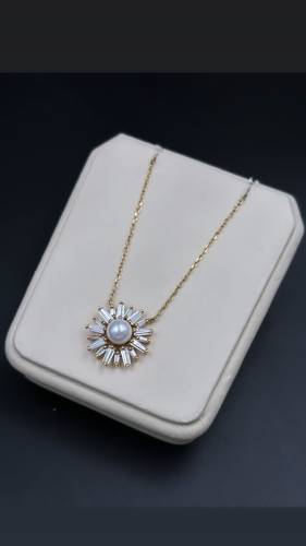 YELLOW GOLD NECKLACE K18
