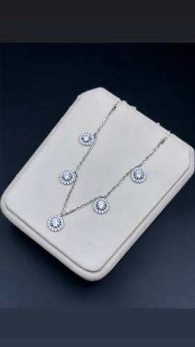 WHITE GOLD NECKLACE K18