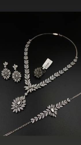 WHITE GOLD SET K18
