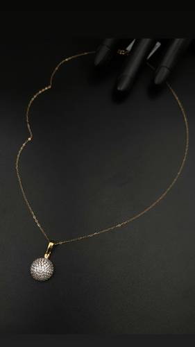 YELLOW GOLD NECKLACE K18