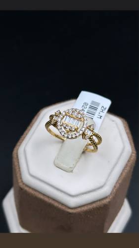 YELLOW GOLD RING 18K
