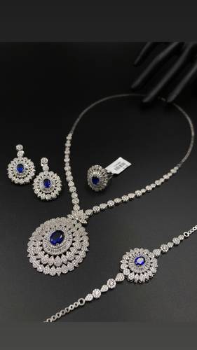 WHITE GOLD SET K18