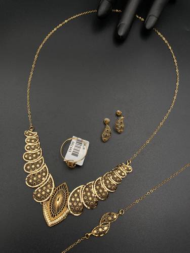 طقم ذهب أصفر عيار 21 