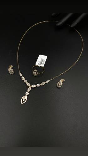 YELLOW GOLD HALF SET K18