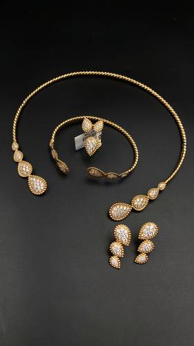 YELLOW GOLD SET K18